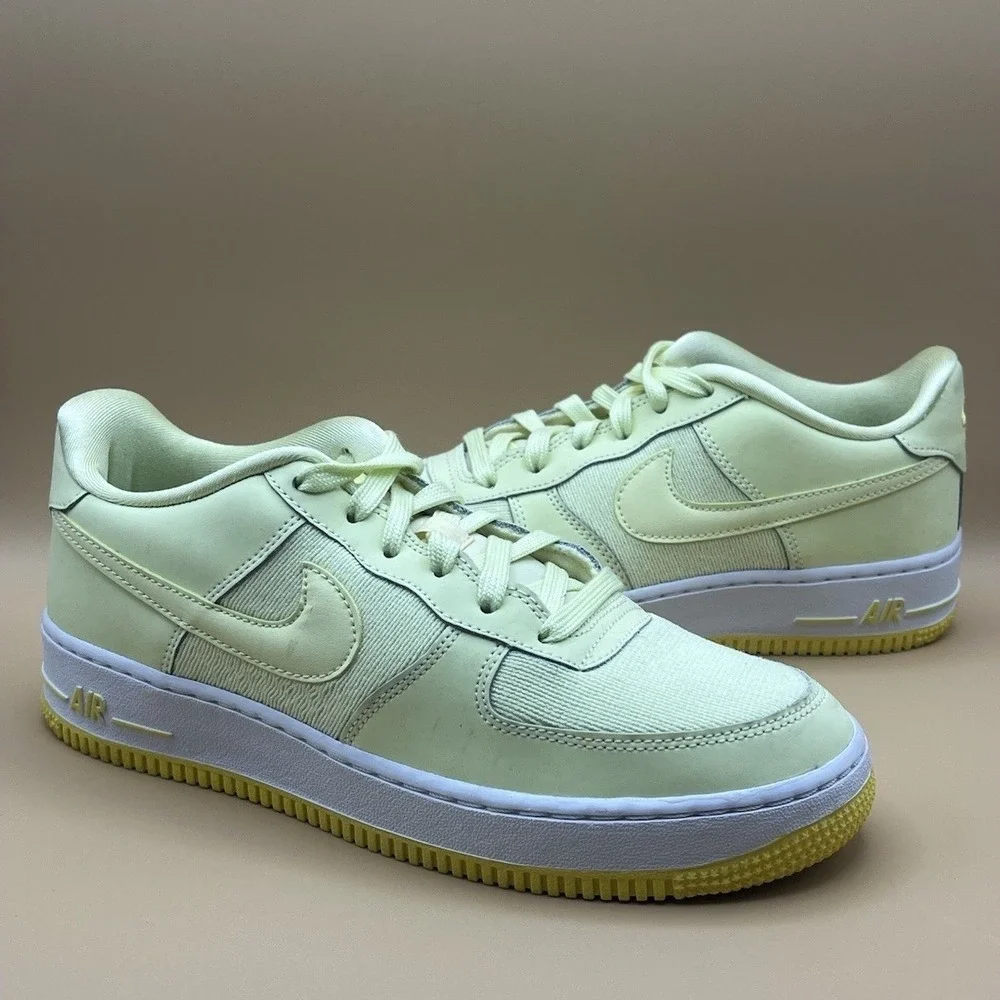 2018 Nike Air‎ Force 1 Low LV8 Yellow Lime - Youth Size 7 Women's Size 8.5 Used